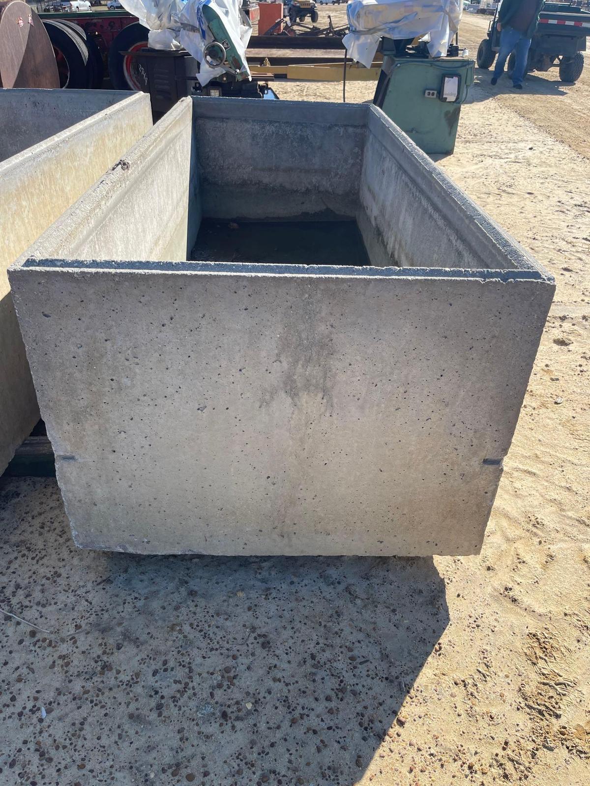 2745 - 4 X 8 CONCRETE WATER TROUGH