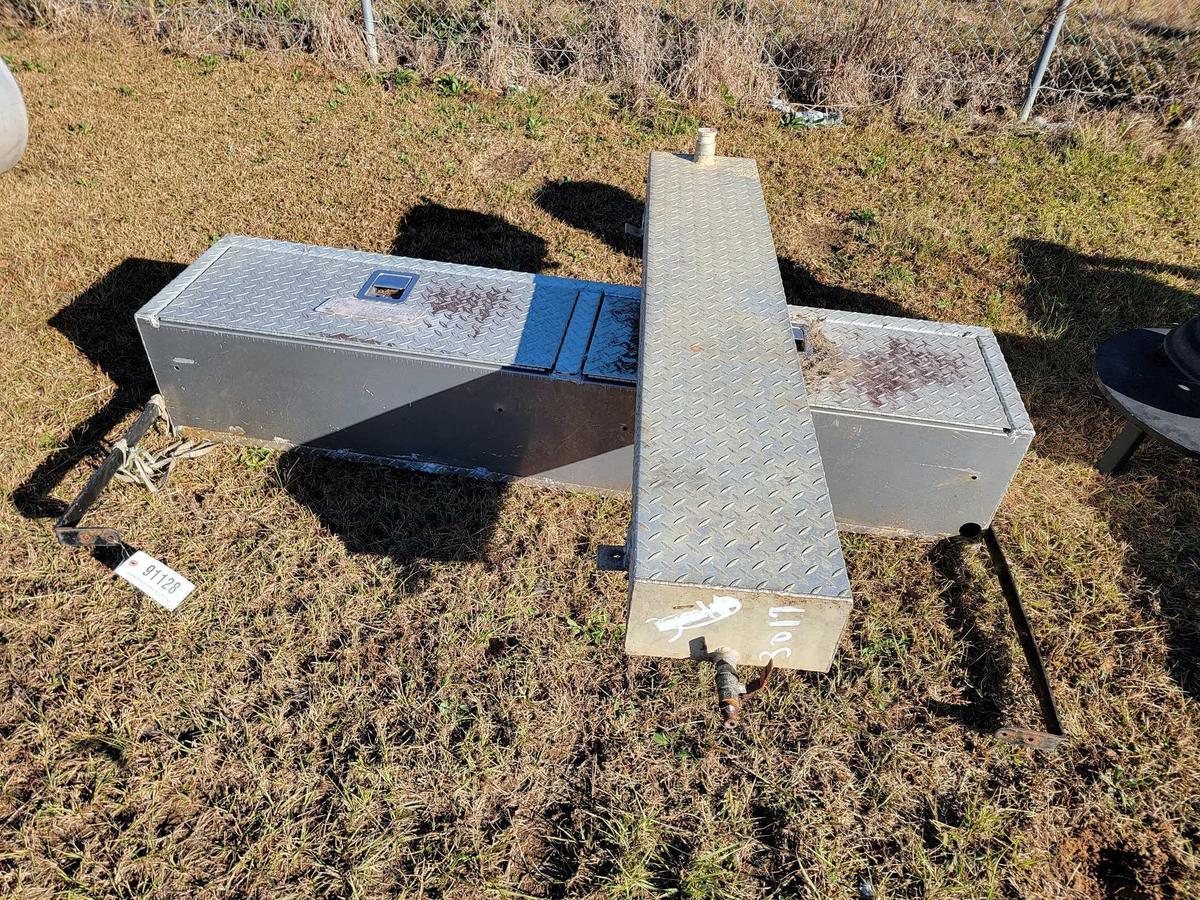 3017 - WEATHER GUARD TOOL BOX