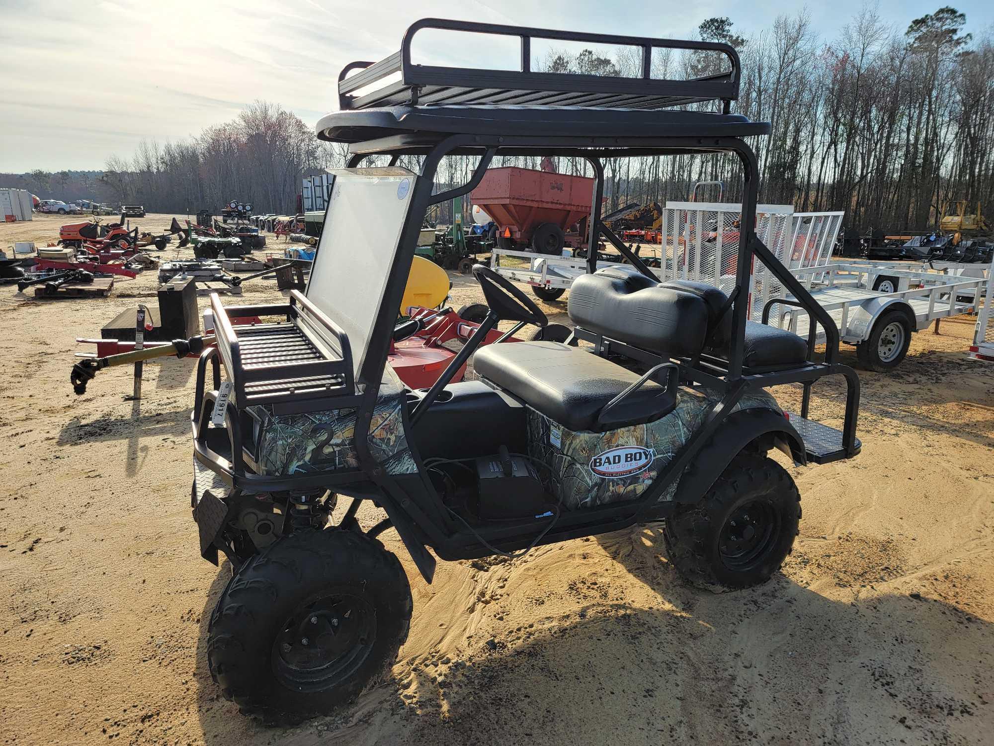 186 - ABSOLUTE - BAD BOY 48 VOLT 4WD BUGGY