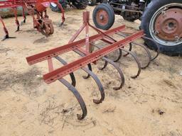 276 - 11 - SHANK CHISEL PLOW