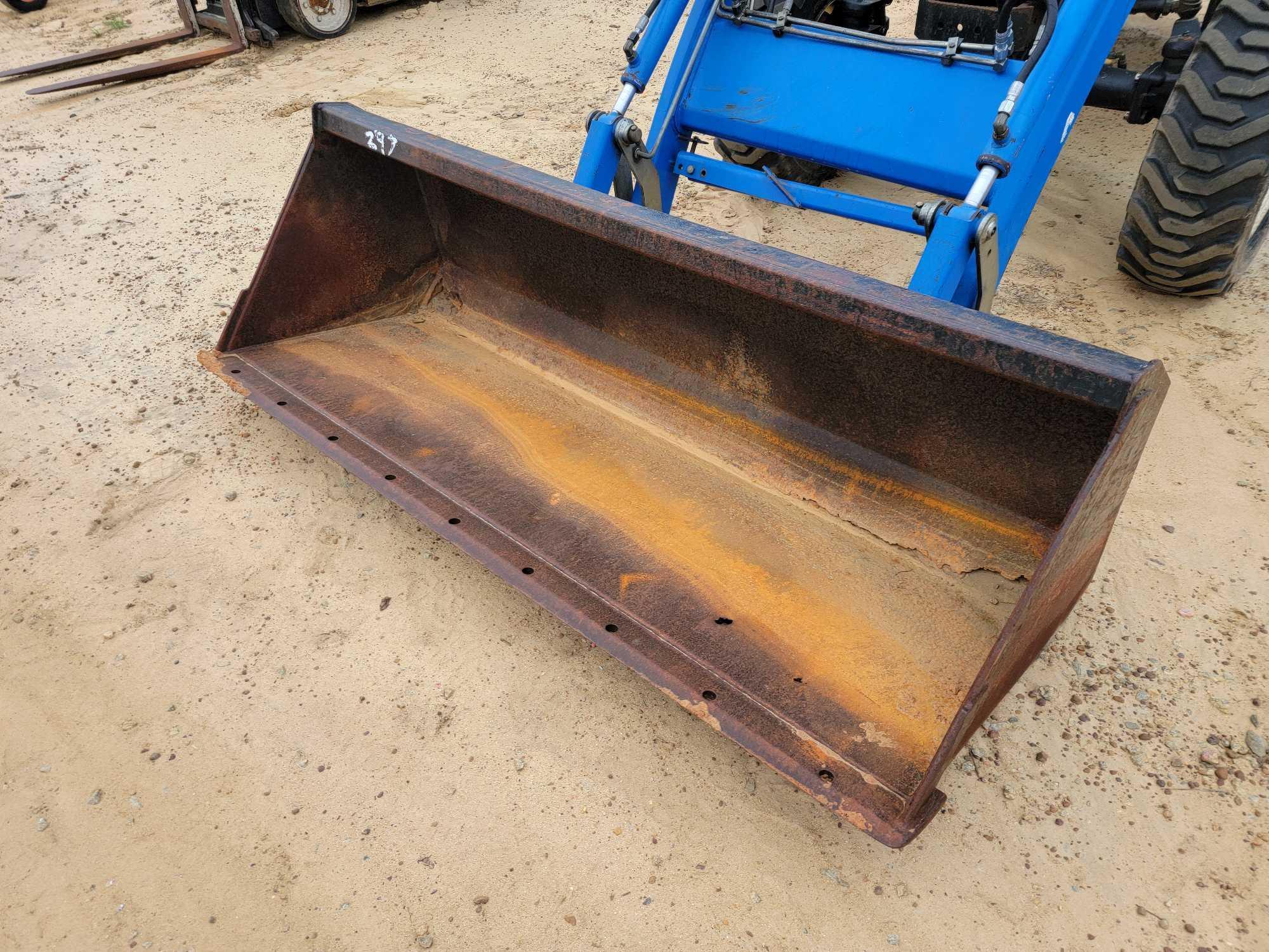 297 - NEW HOLLAND TC40DA 4WD TRACTOR