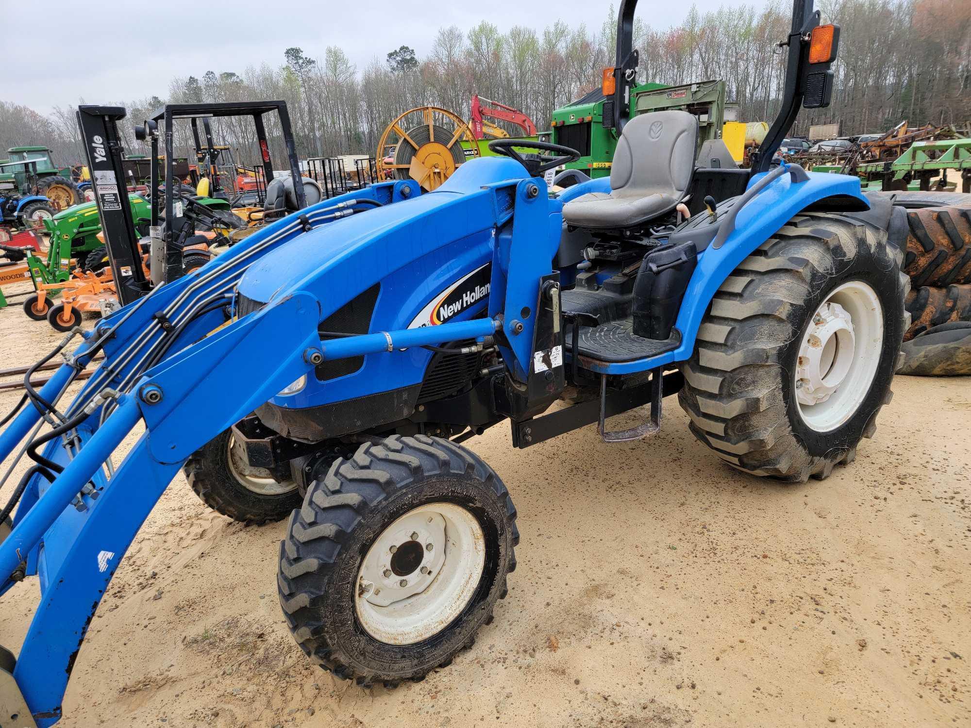 297 - NEW HOLLAND TC40DA 4WD TRACTOR