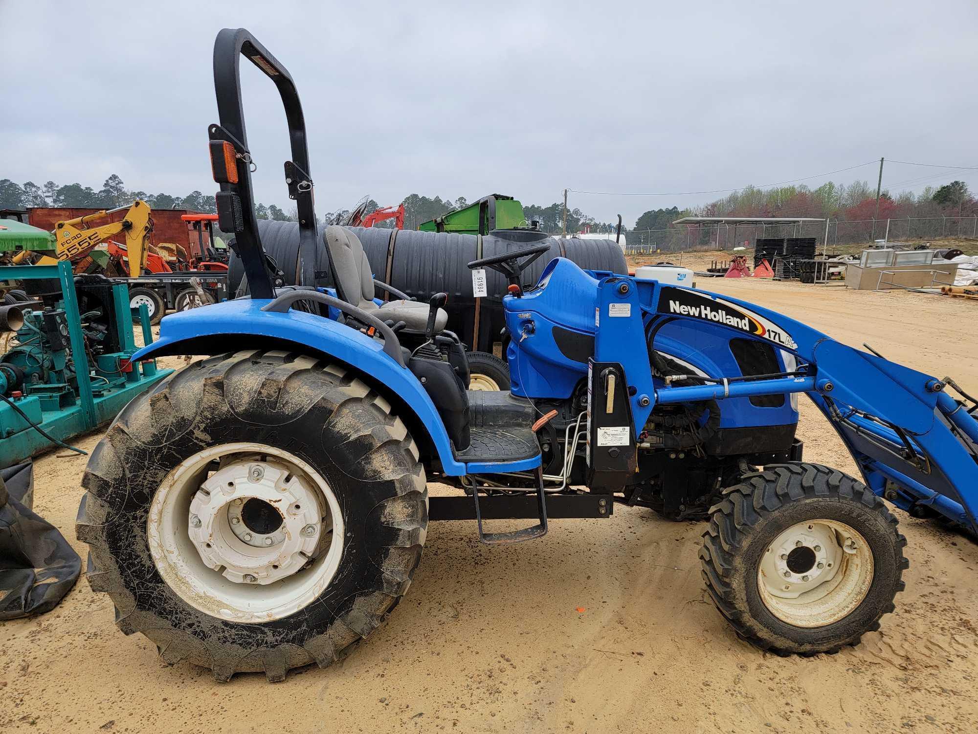 297 - NEW HOLLAND TC40DA 4WD TRACTOR