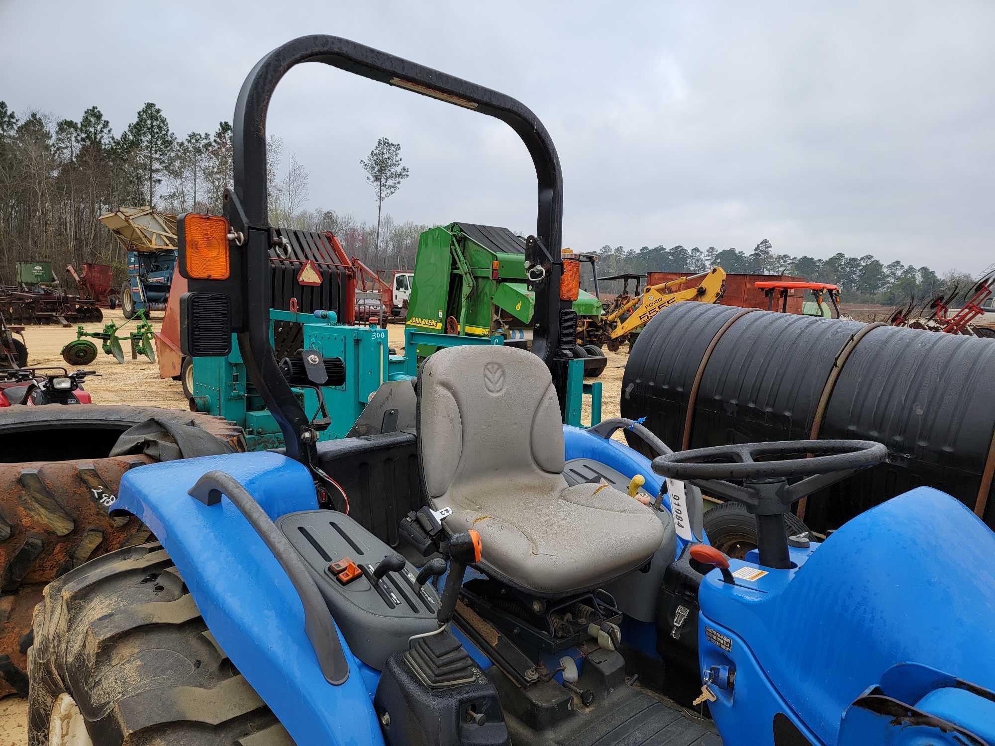 297 - NEW HOLLAND TC40DA 4WD TRACTOR