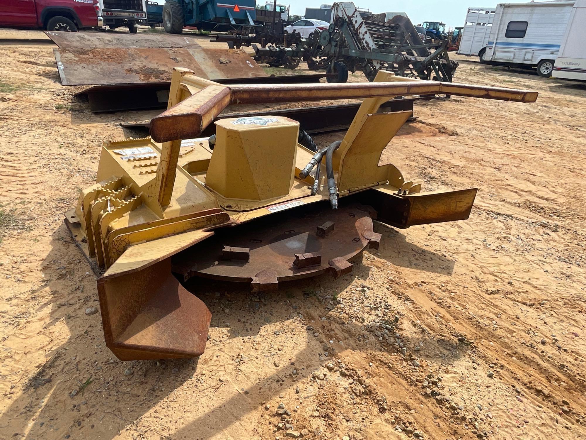 1037 - 2017 DIAMOND MOWER DISC MULCHER