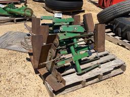 137 - PALLET OF JOHN DEERE PLANTER PARTS