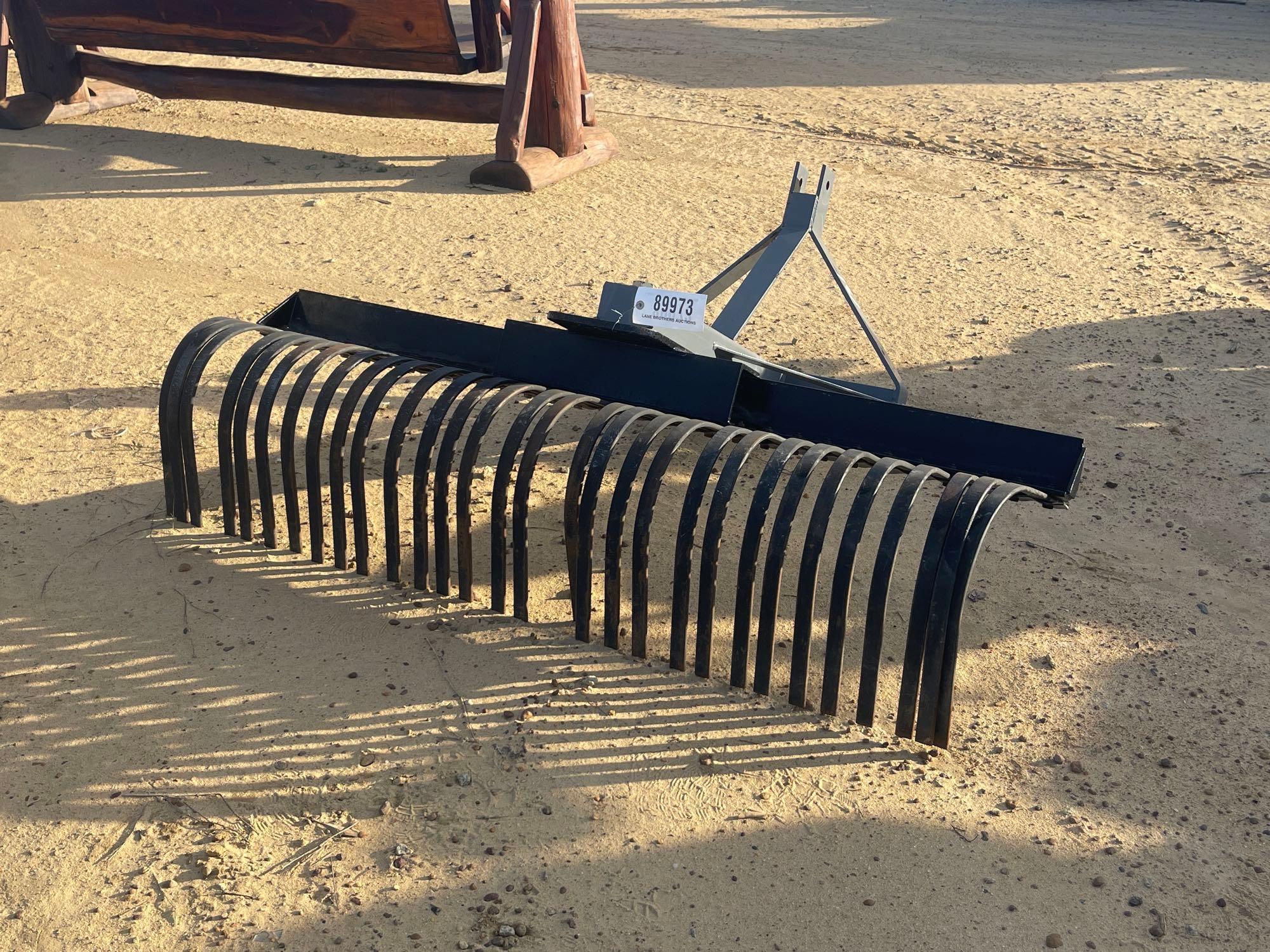 181 - TITAN 5105 5 FT ROOT RAKE