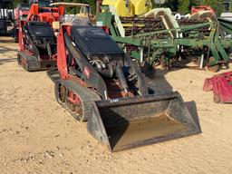 240 - TORO DINGO MINI SKID