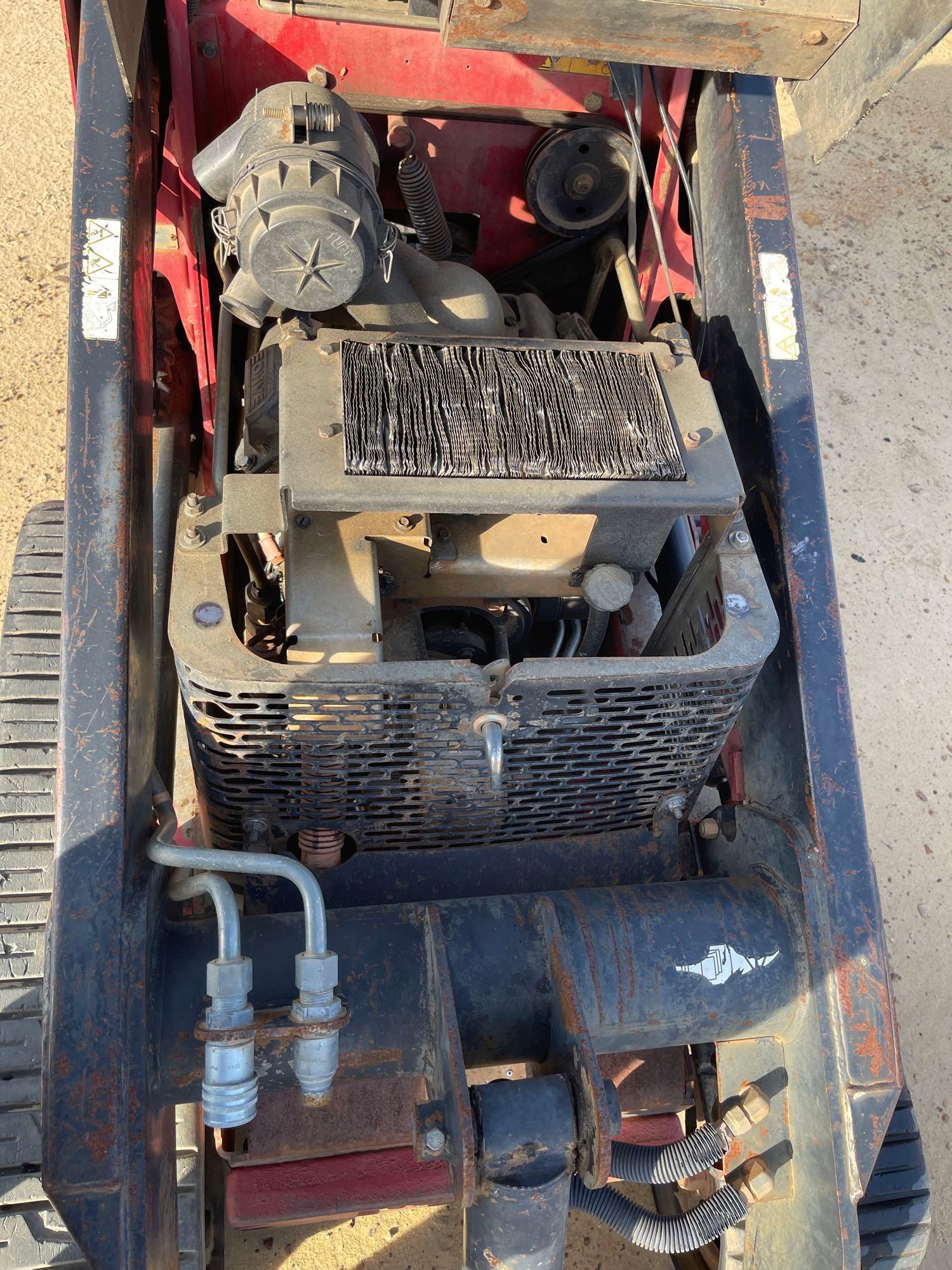 240 - TORO DINGO MINI SKID