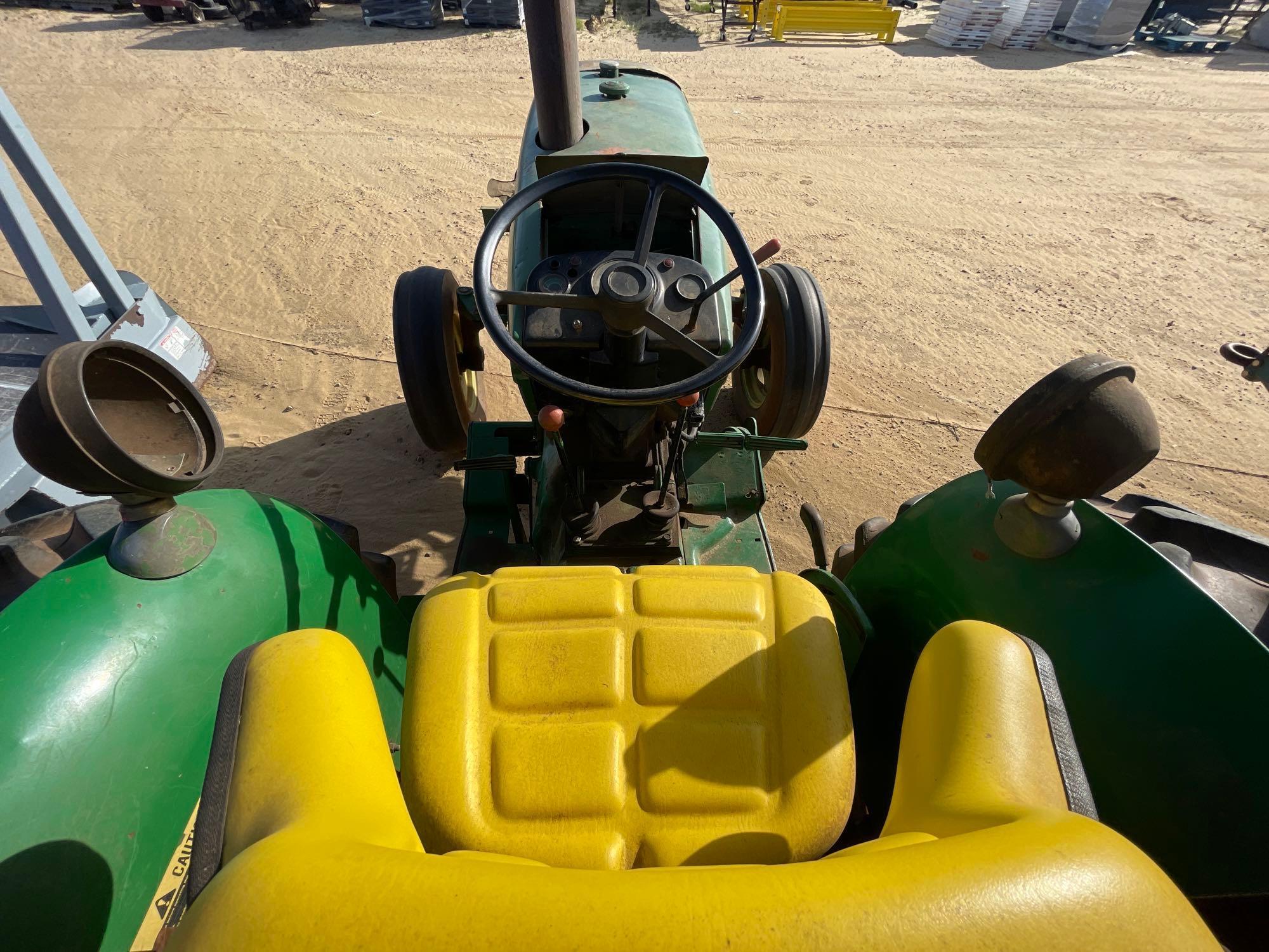 280 - JOHN DEERE 2040 2WD TRACTOR