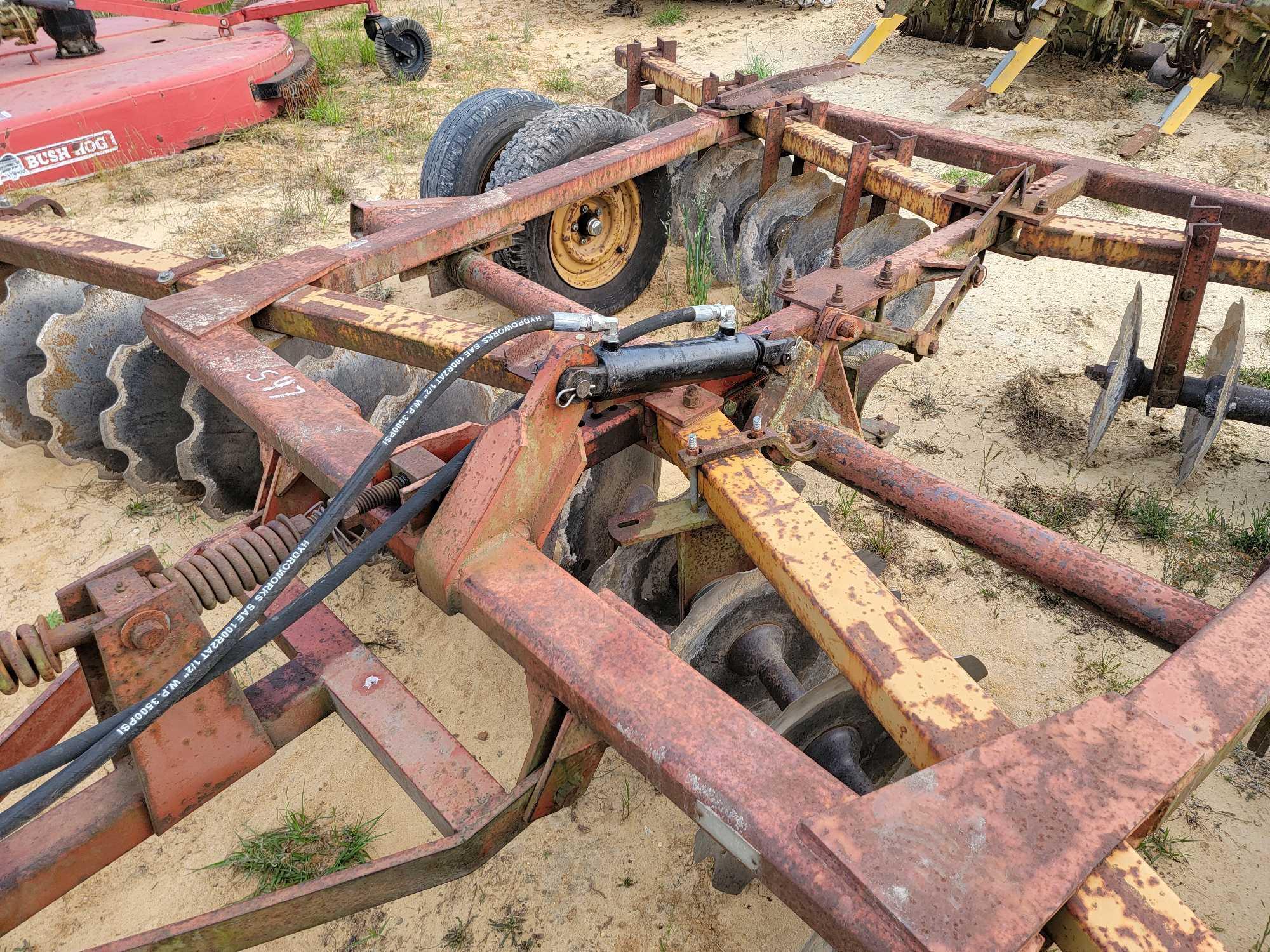 547 - ABSOLUTE - BROWN 15' PULL TYPE HARROW