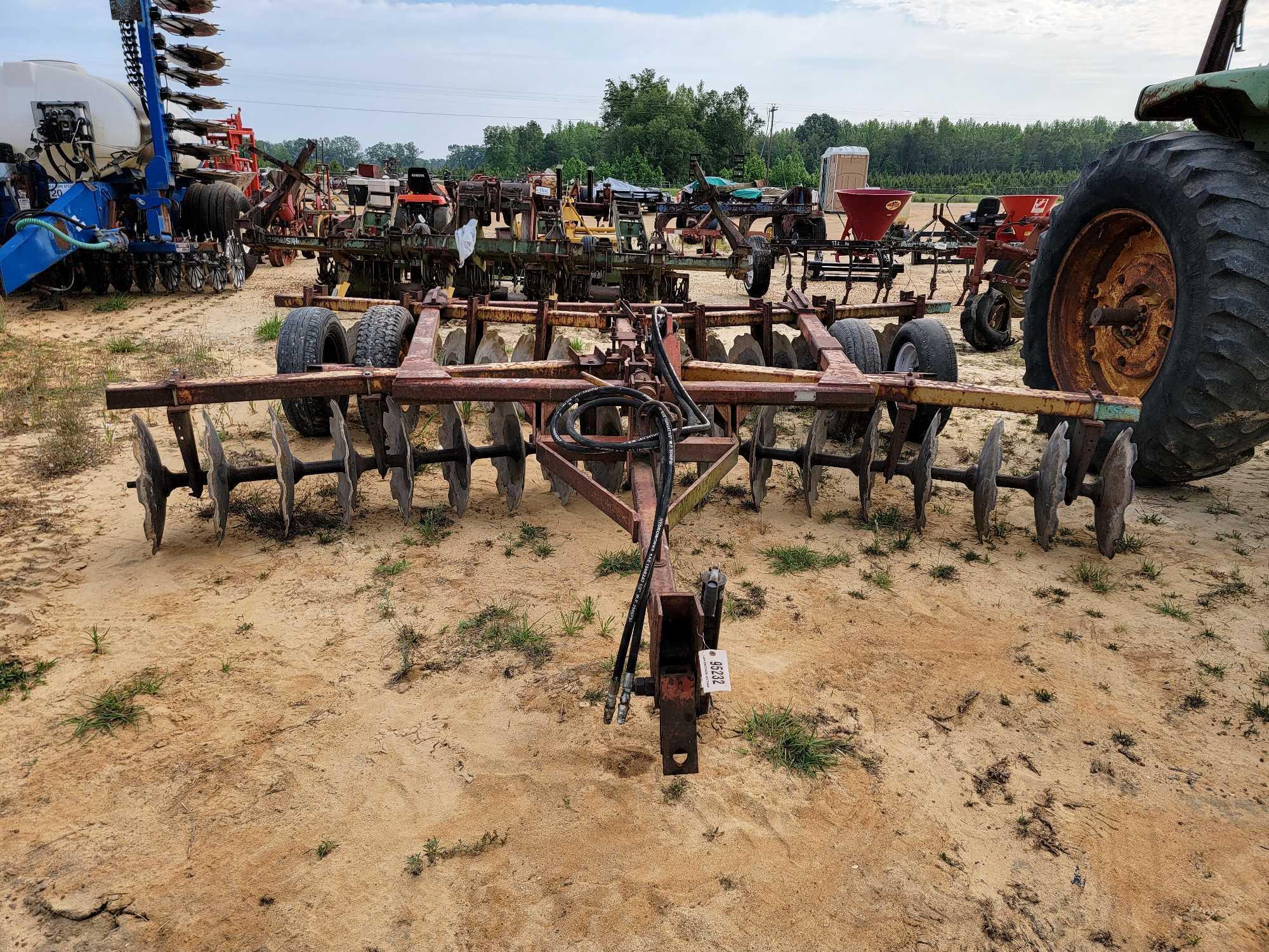 547 - ABSOLUTE - BROWN 15' PULL TYPE HARROW