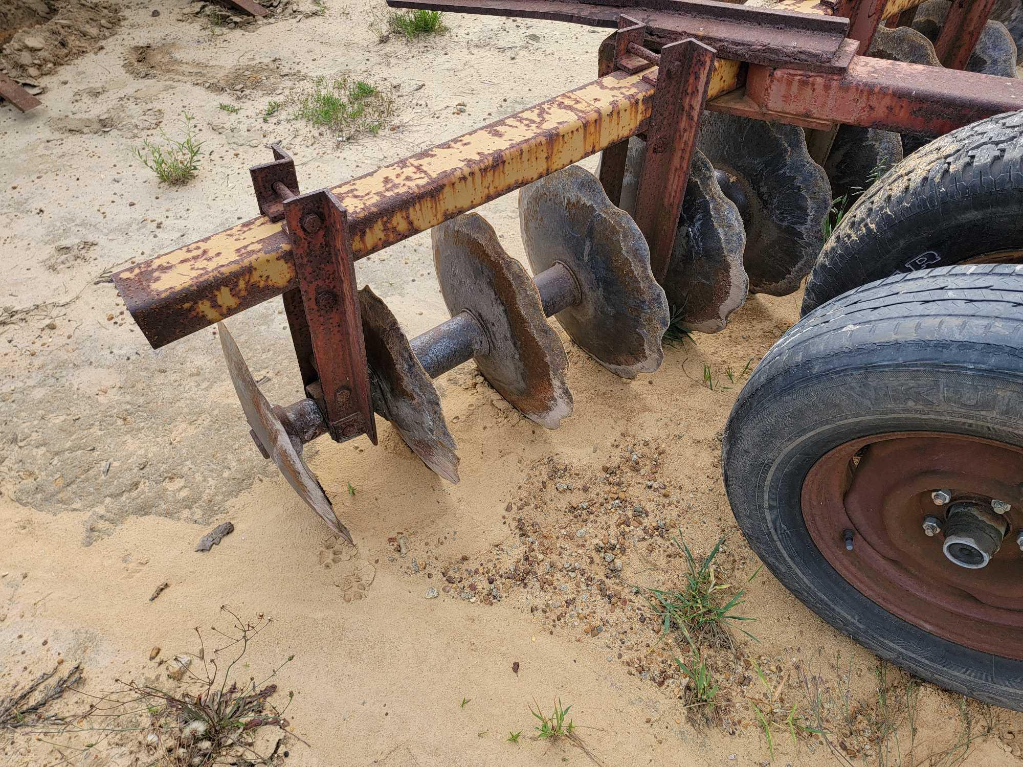 547 - ABSOLUTE - BROWN 15' PULL TYPE HARROW