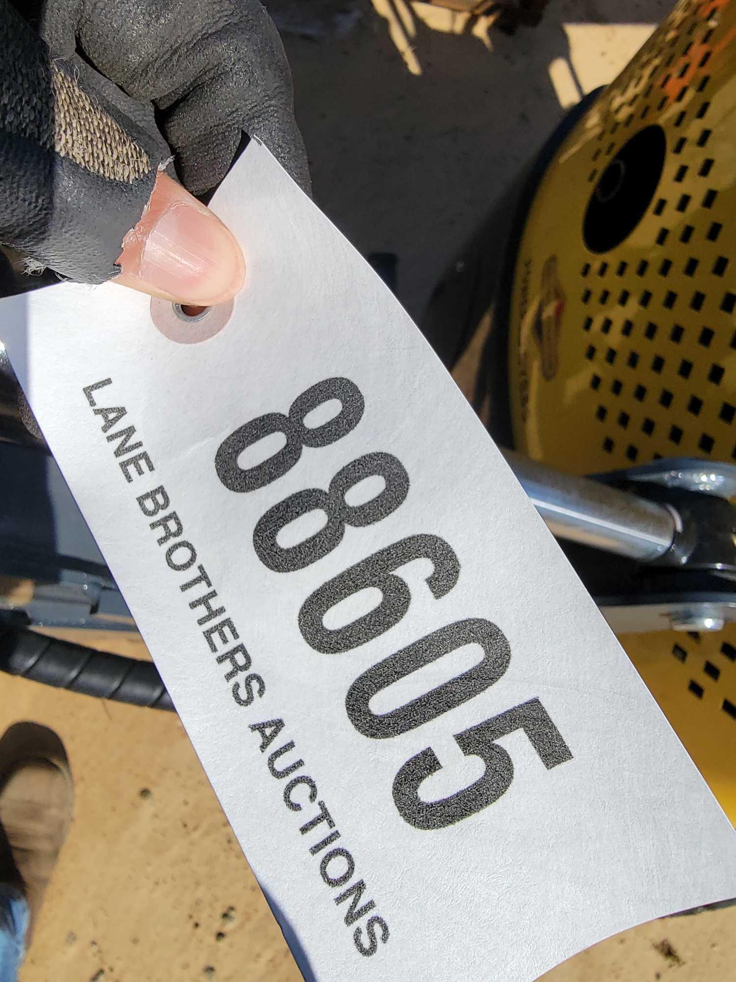 803 - ABSOLUTE - NEW AGT 16" MINI EXCAVATOR BUCKET