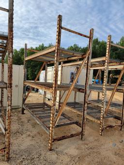 930 - 9FT LONG AND 10FT HIGH X 42IN WIDE