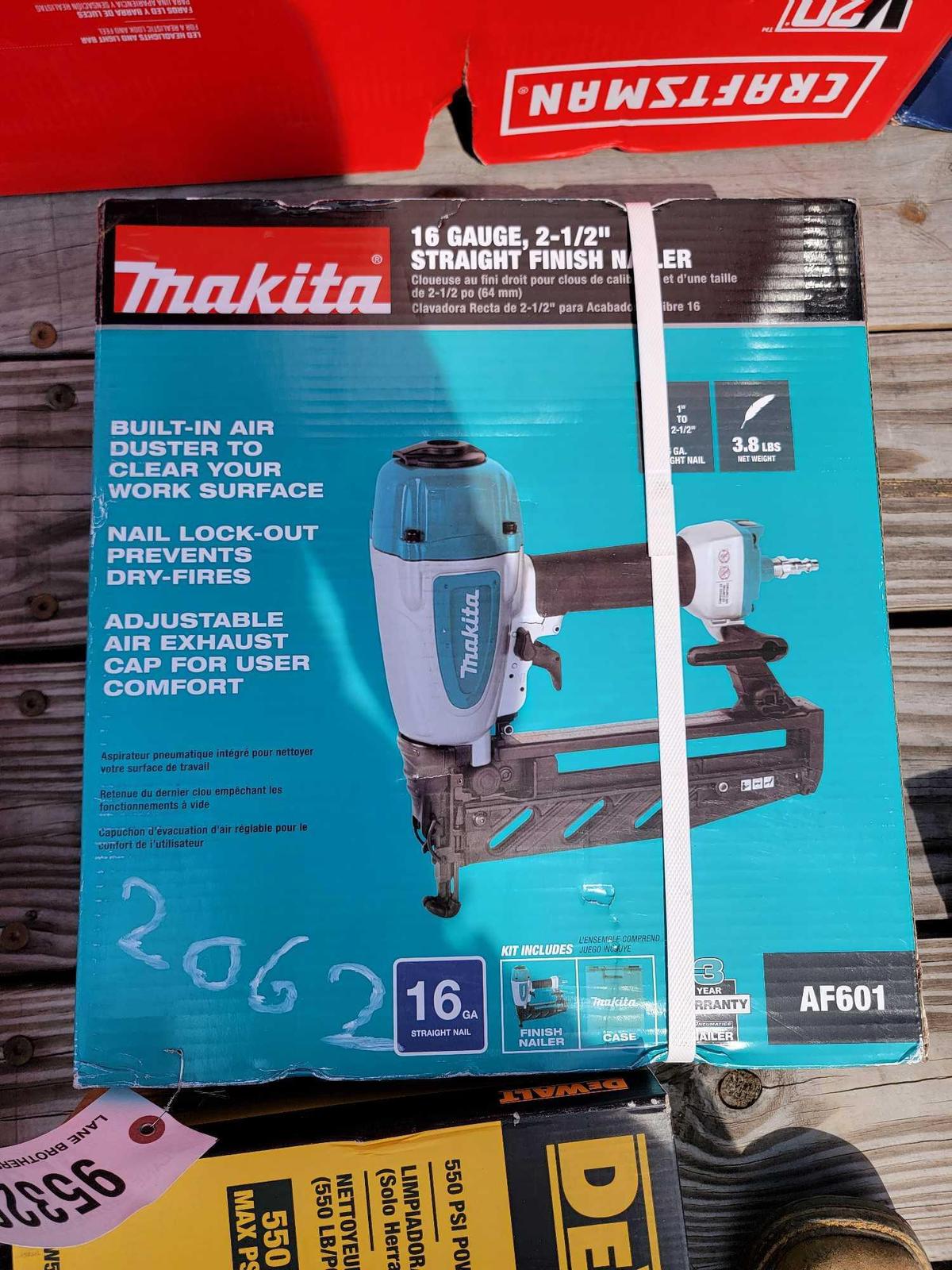 2062 - MAKITA STRAIGHT FINISH NAILER