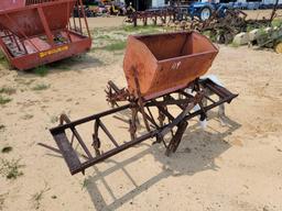 109 - 2 ROW CULTIVATOR