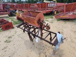 109 - 2 ROW CULTIVATOR