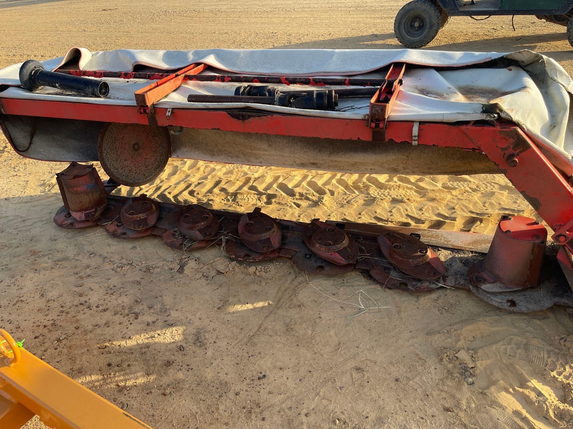 266 - KUHN GMD700G11 8' DISC MOWER