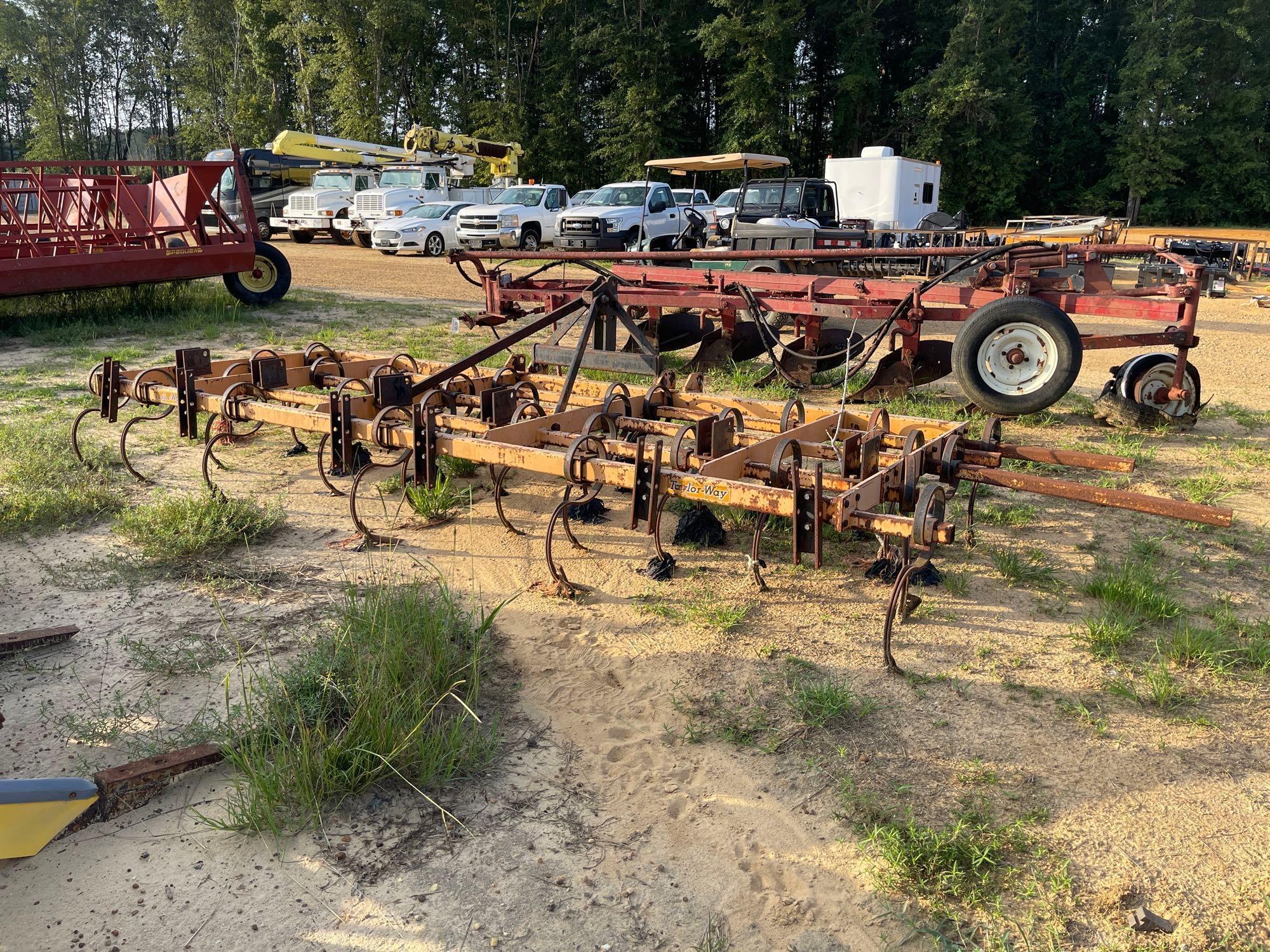 415 - TAYLOR WAY FIELD CULTIVATOR