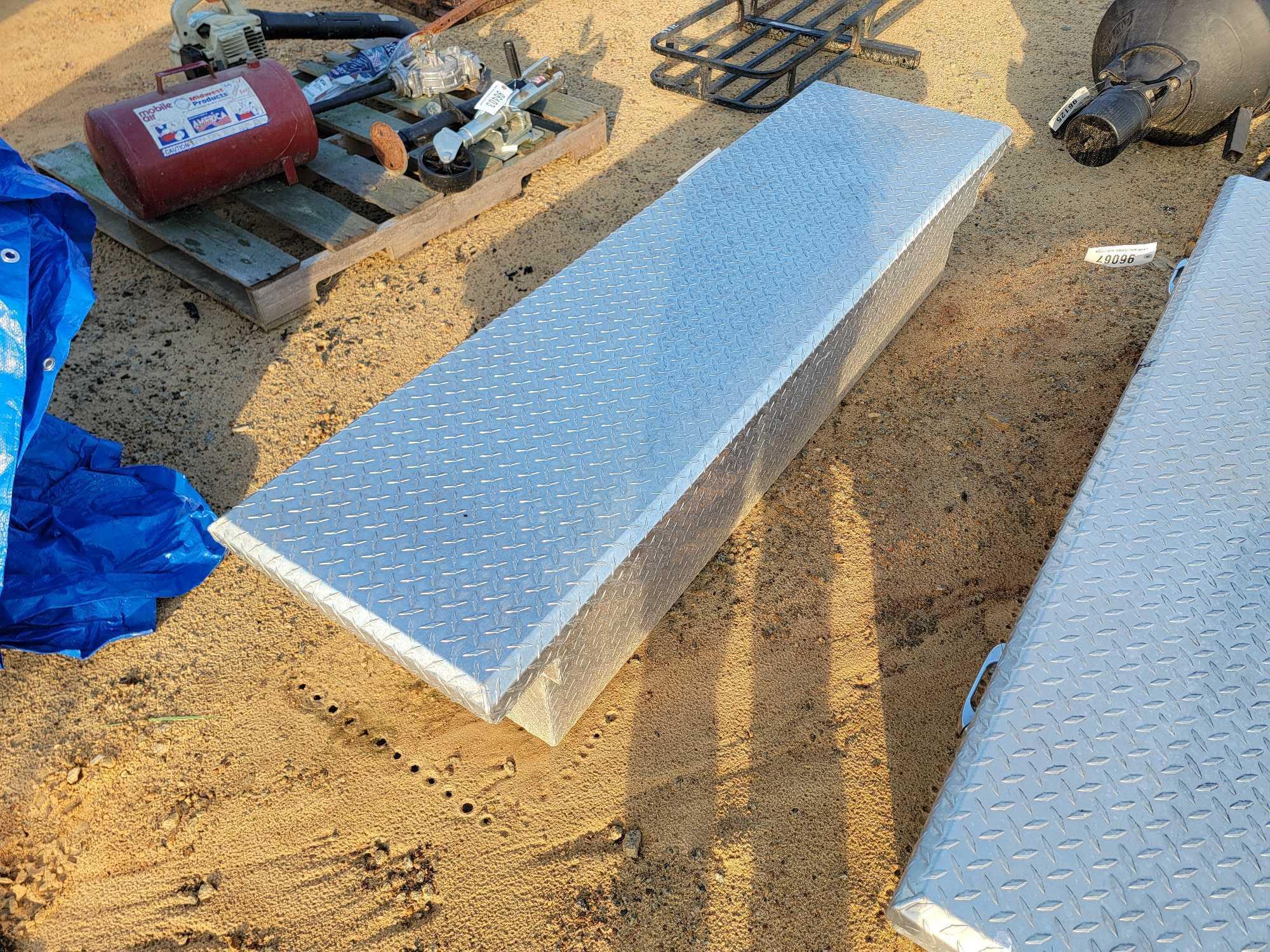 2126 - ABSOLUTE - BETTER BUILT ALUMINUM TOOL BOX