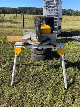 2372 - DEWALT DW715 12" COMPOUND MITER SAW