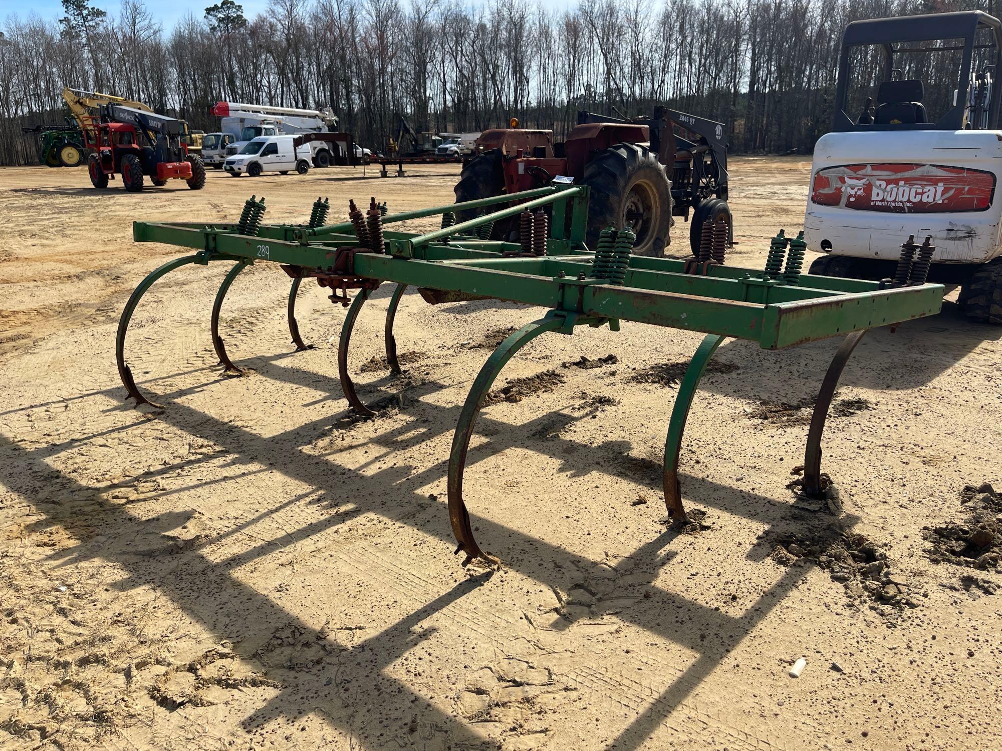 289 - CHISEL PLOW