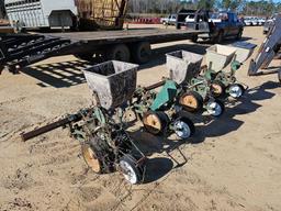 389 - KMC 4 - ROW PLANTER ON TOOL BAR