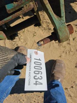 389 - KMC 4 - ROW PLANTER ON TOOL BAR
