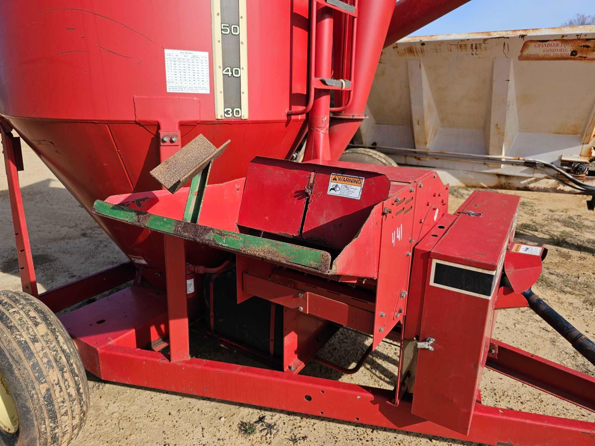 441 - GEHL 125 MIX ALL FEED MILL