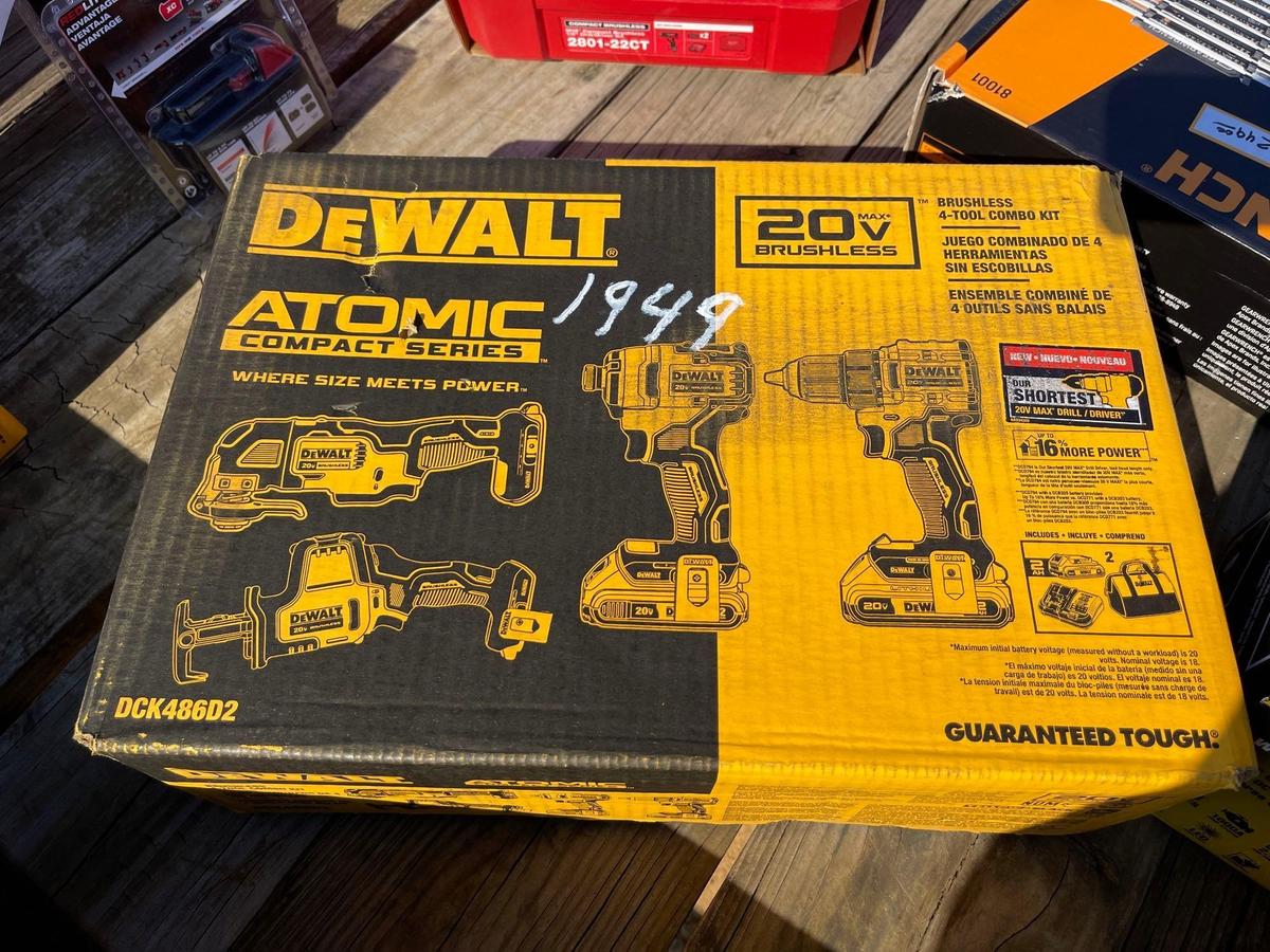 1949 - DEWALT 20V 4 TOOL COMBO KIT