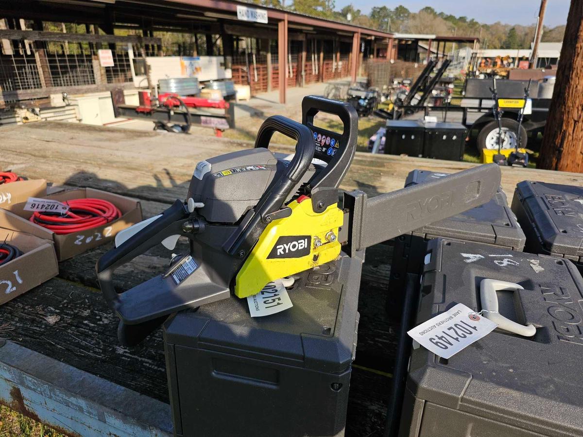 2019 - RYOBI 18" GAS CHAINSAW WITH CASE