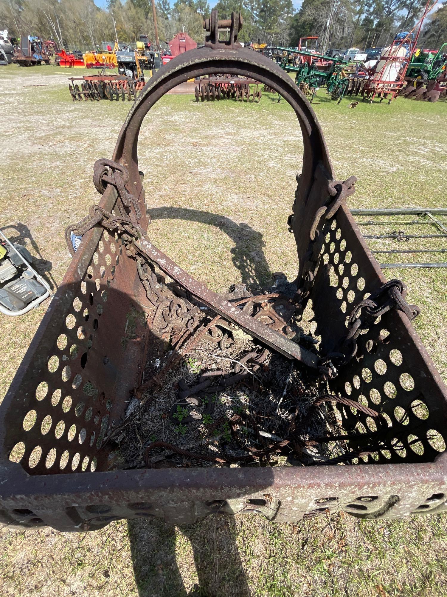 2440 - HENDRIX 40" DRAG LINE BUCKET