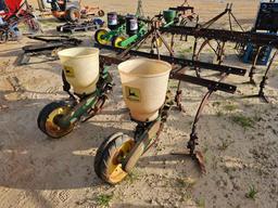 103 - 2 ROW JOHN DEERE 71 PLANTER