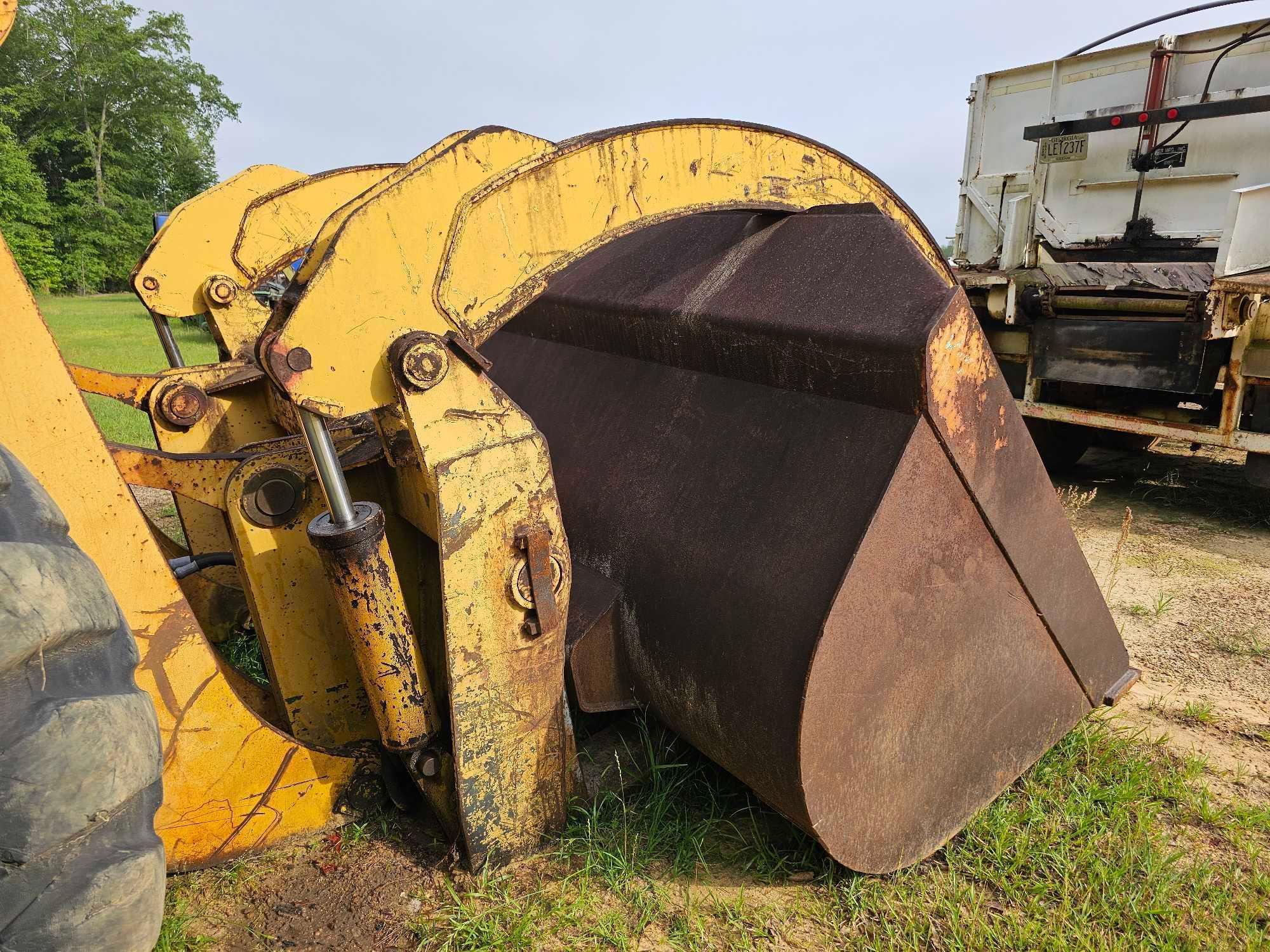 1109 - 1984 CLARK 275 B WHEEL LOADER