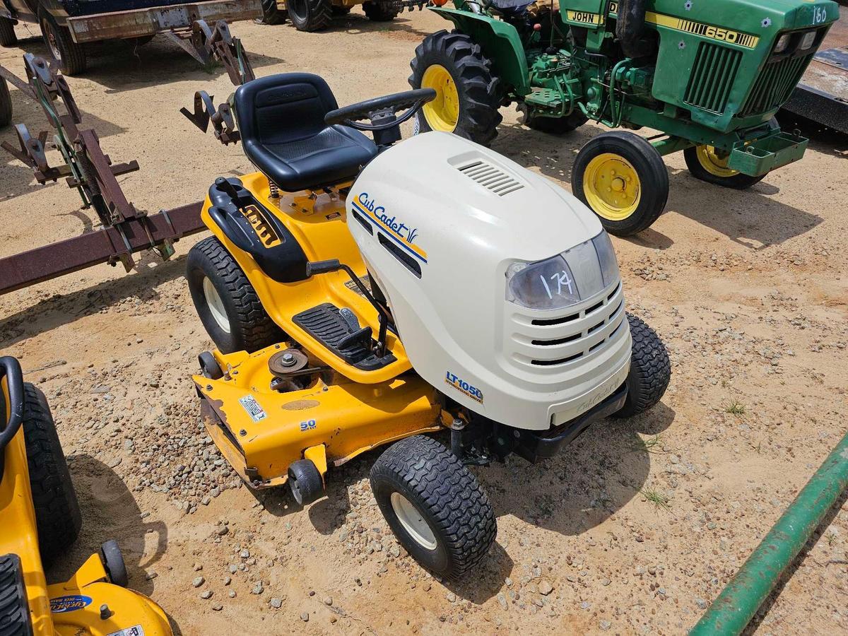 179 - CUB CADET LT1050 HYDROSTATIC