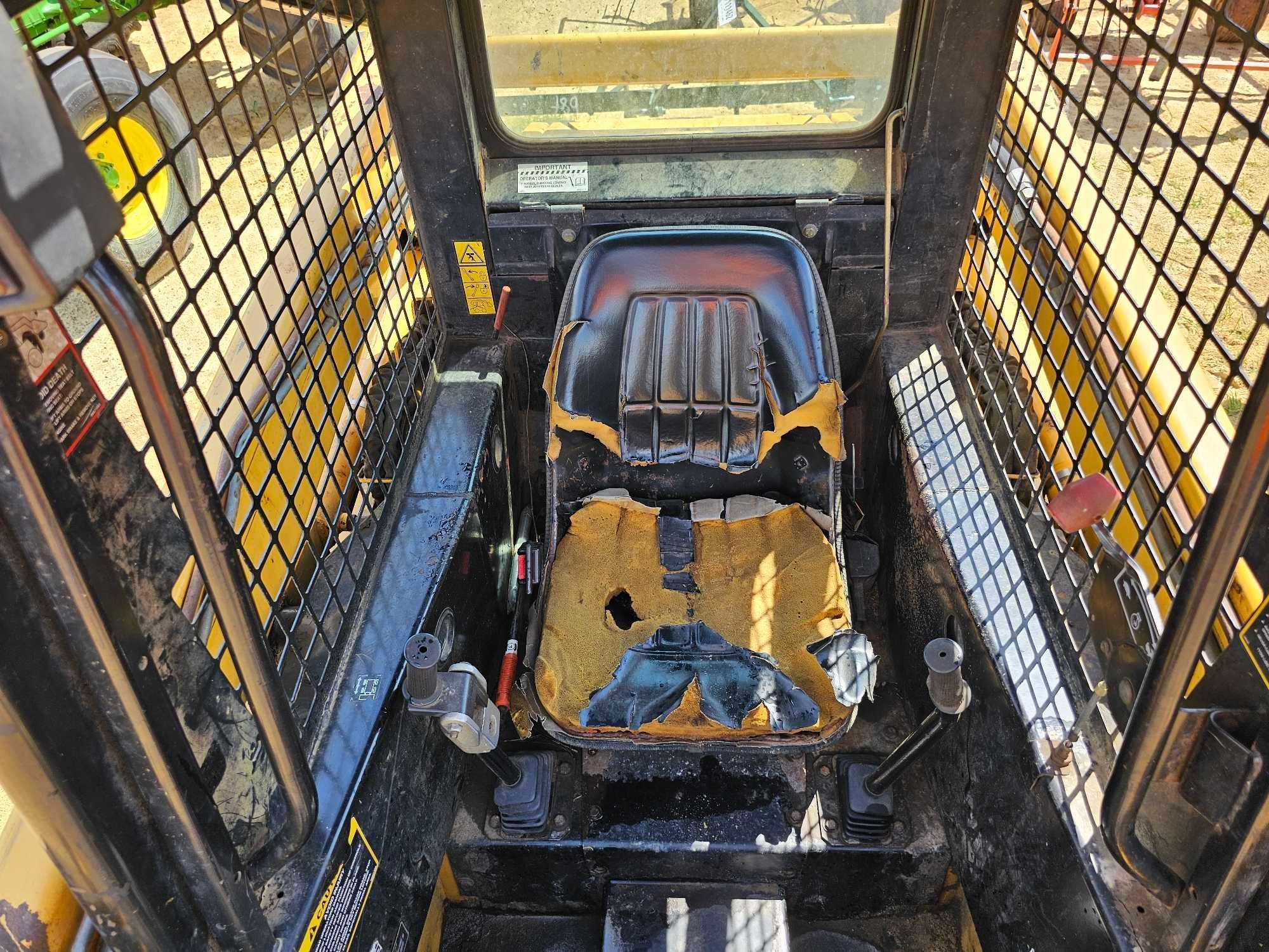 188 - JOHN DEERE 7775 SKID STEER