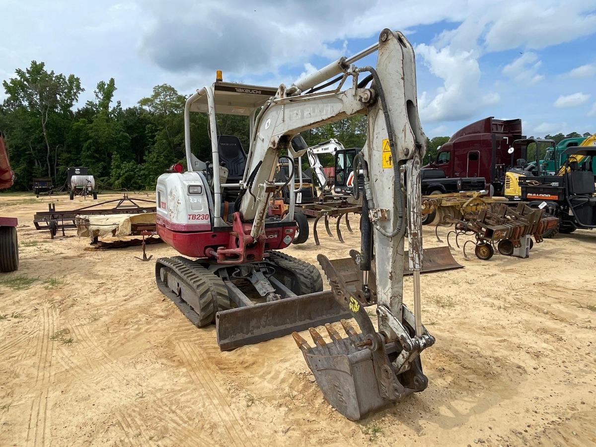 224 - TAKEUCHI TB230 EXCAVATOR