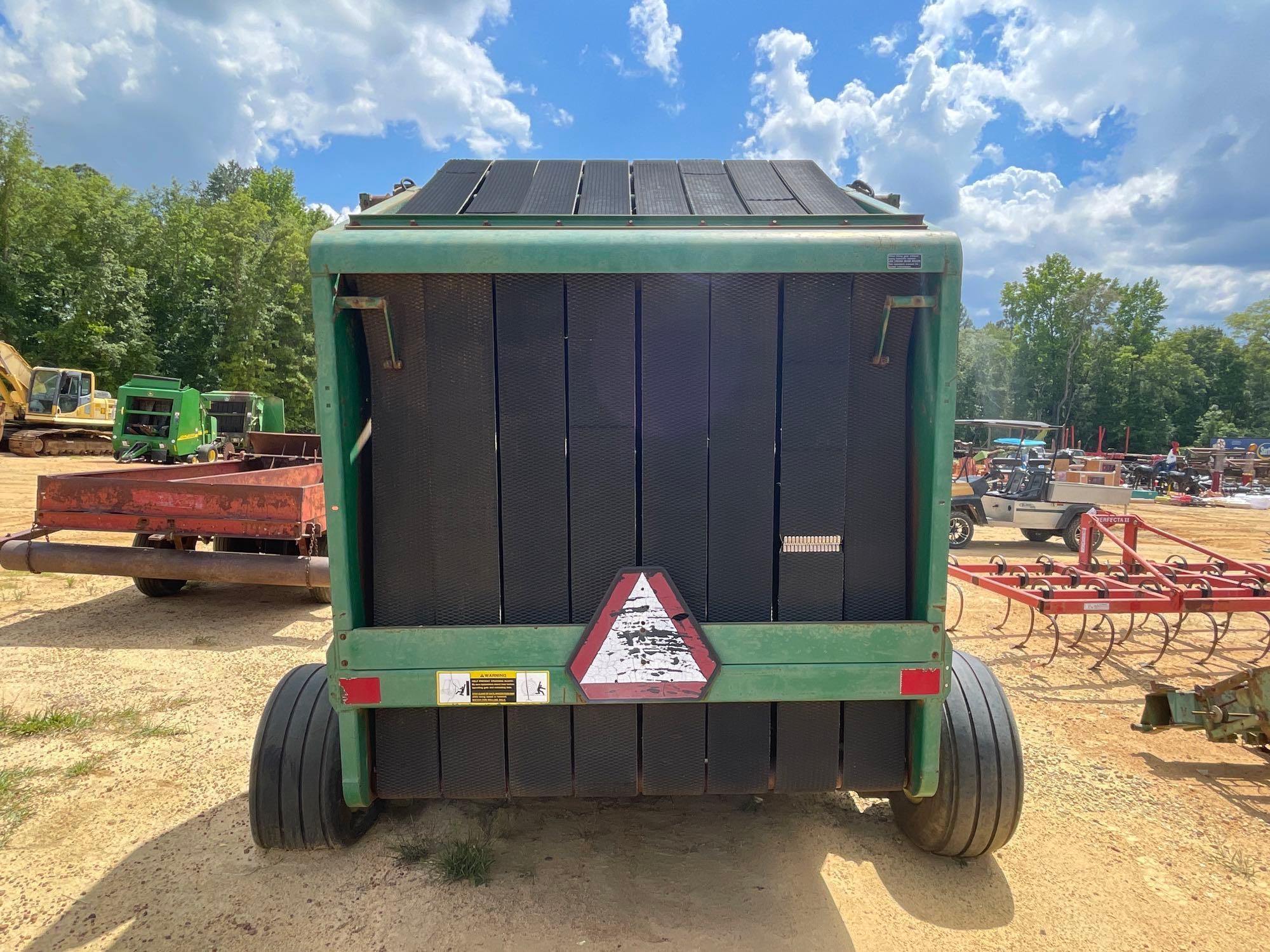 410 - JOHN DEERE 535 ROUND TWINE BALER