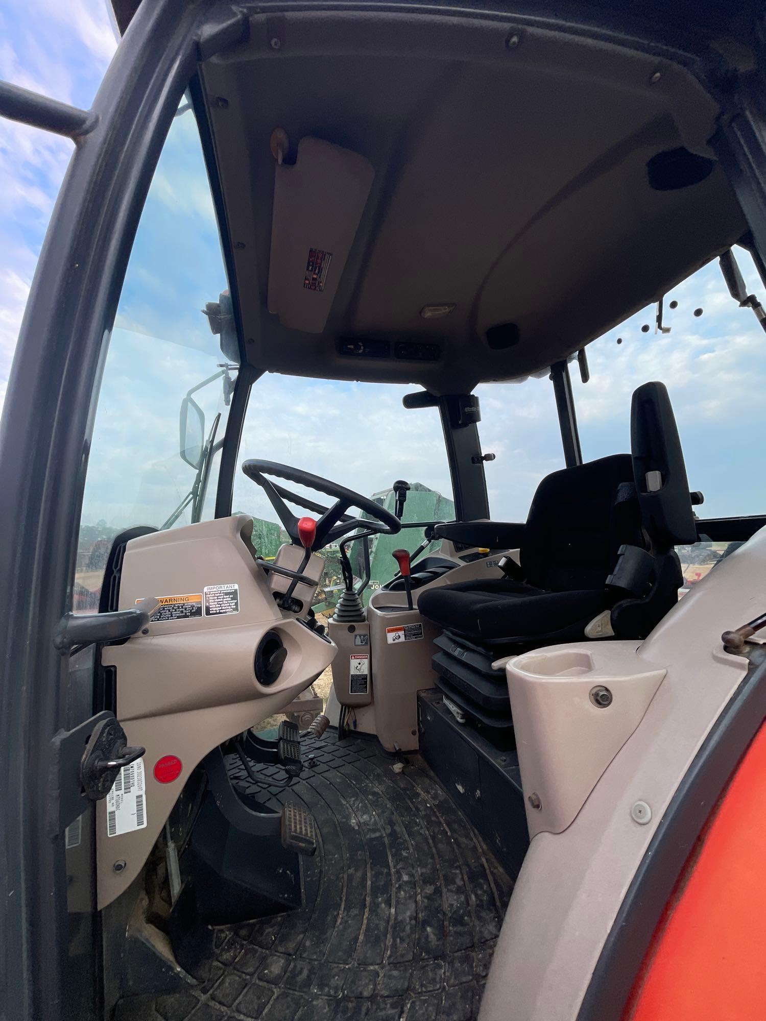 416 - KUBOTA M7060 4WD CAB TRACTOR