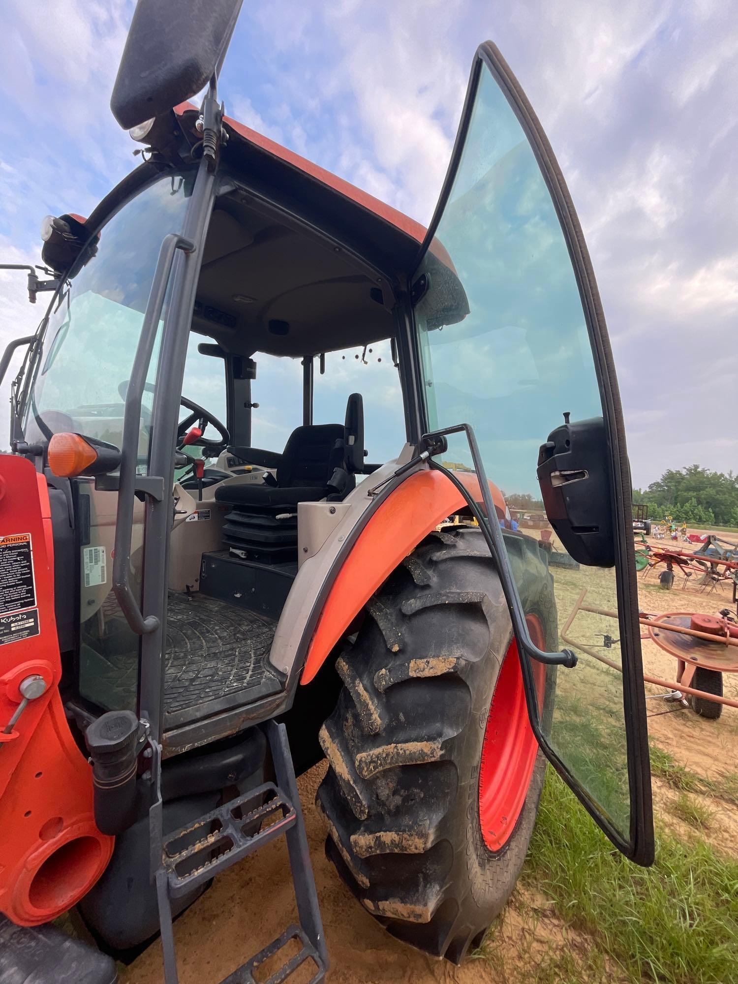 416 - KUBOTA M7060 4WD CAB TRACTOR