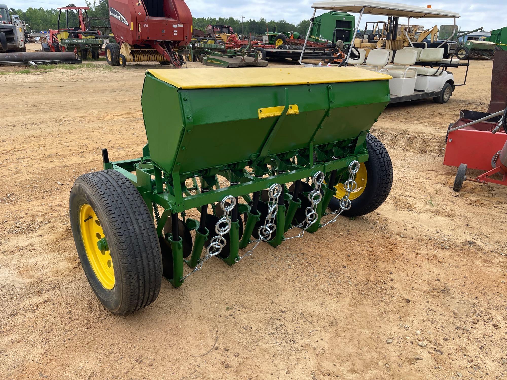 855 - 5' JOHN DEERE GRAIN DRILL