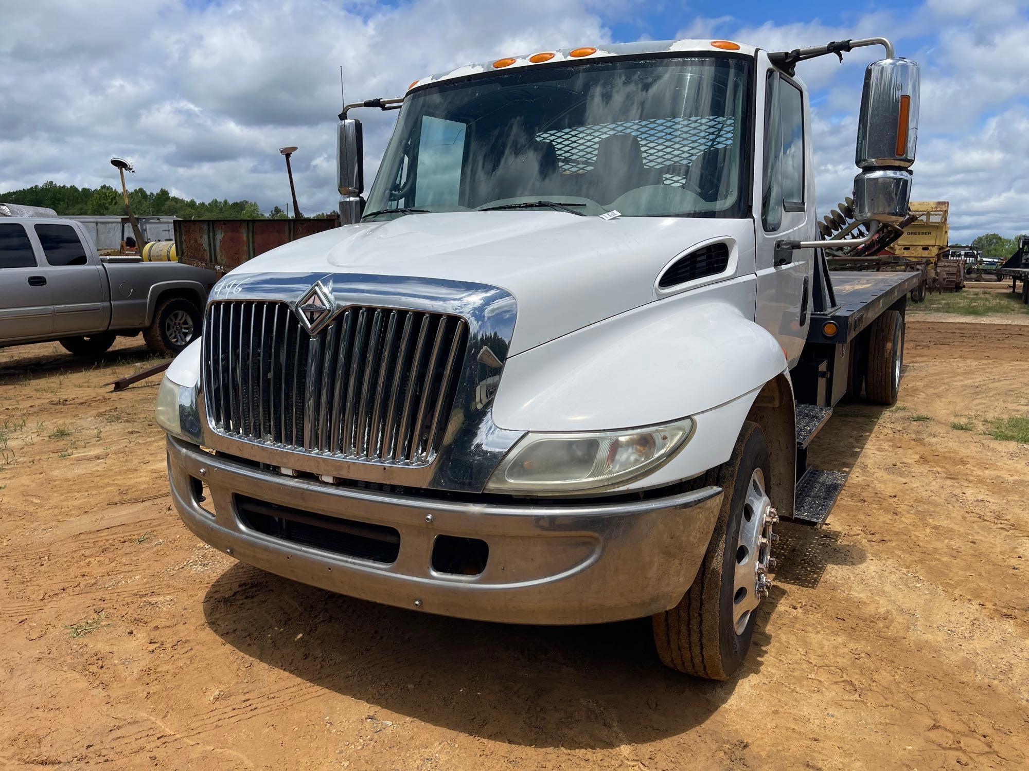 996 - 2002 INTERNATIONAL 4300 SBA 4X2 WRECKER