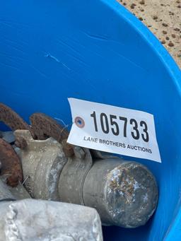 2666 - 2 TUBS OF IRRAGATION PIPE FITTINGS