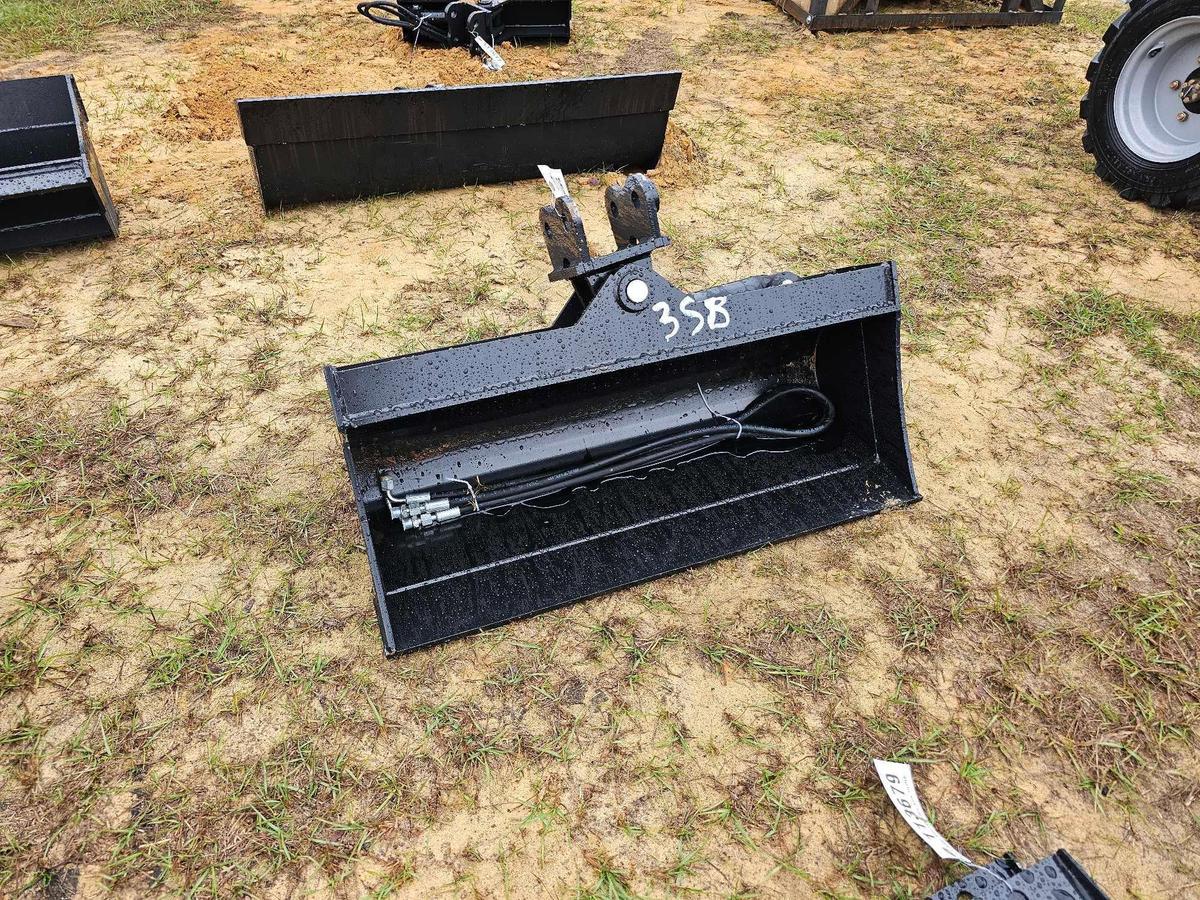358 - ABSOLUTE - MIVA 32" HYDRAULIC SWIVEL BUCKET