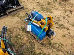 399 - ABSOLUTE - MINI EXCAVATOR ITEMS