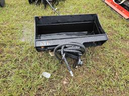 484 - ABSOLUTE - NEW 32" 3T HYDRAULIC TILT BUCKET