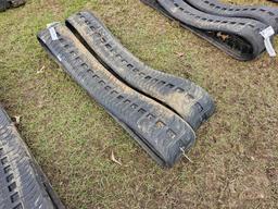 500 - PAIR OF RUBBER TRACK
