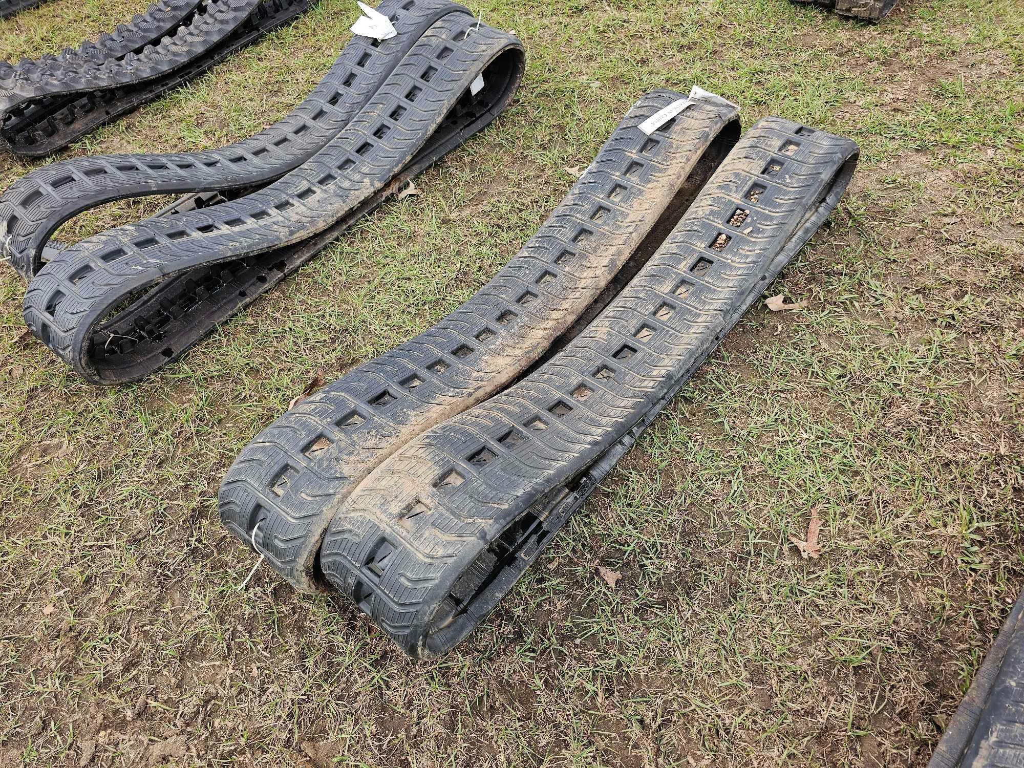 500 - PAIR OF RUBBER TRACK