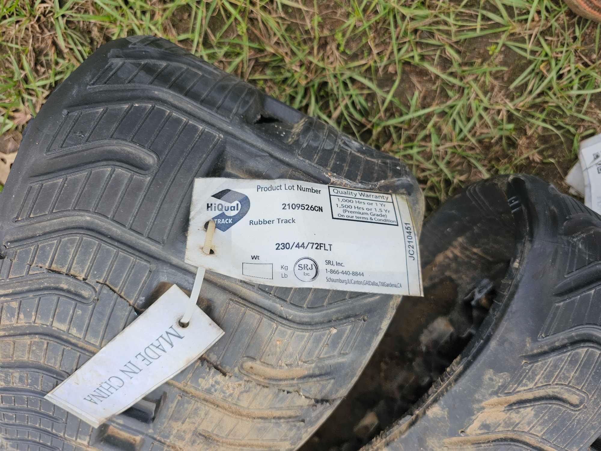 500 - PAIR OF RUBBER TRACK